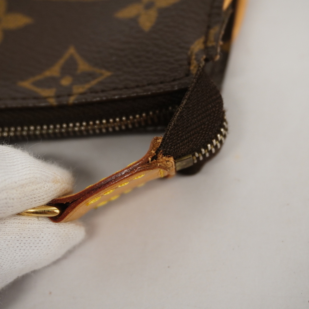 Louis Vuitton Monogram Sophie Handbag - Picture 7 of 10